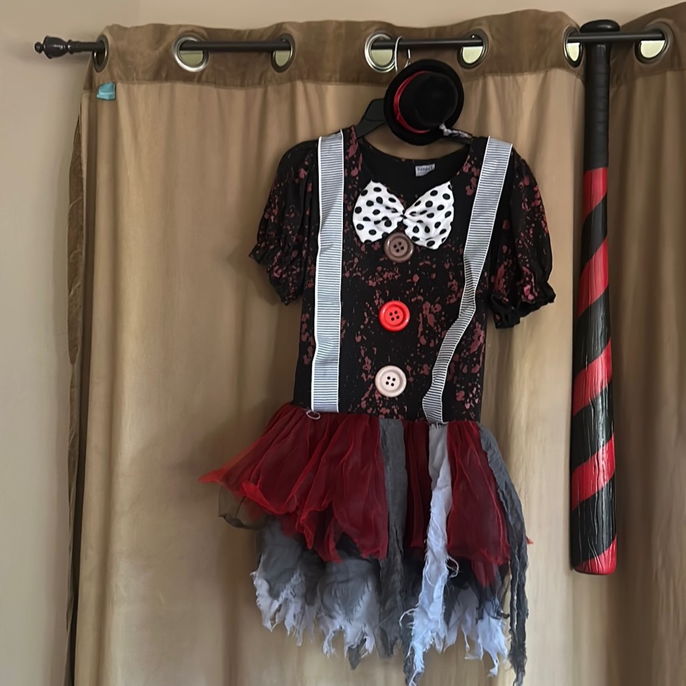 Adult Killer Clown Costume (Excluding Tights) Bat included.